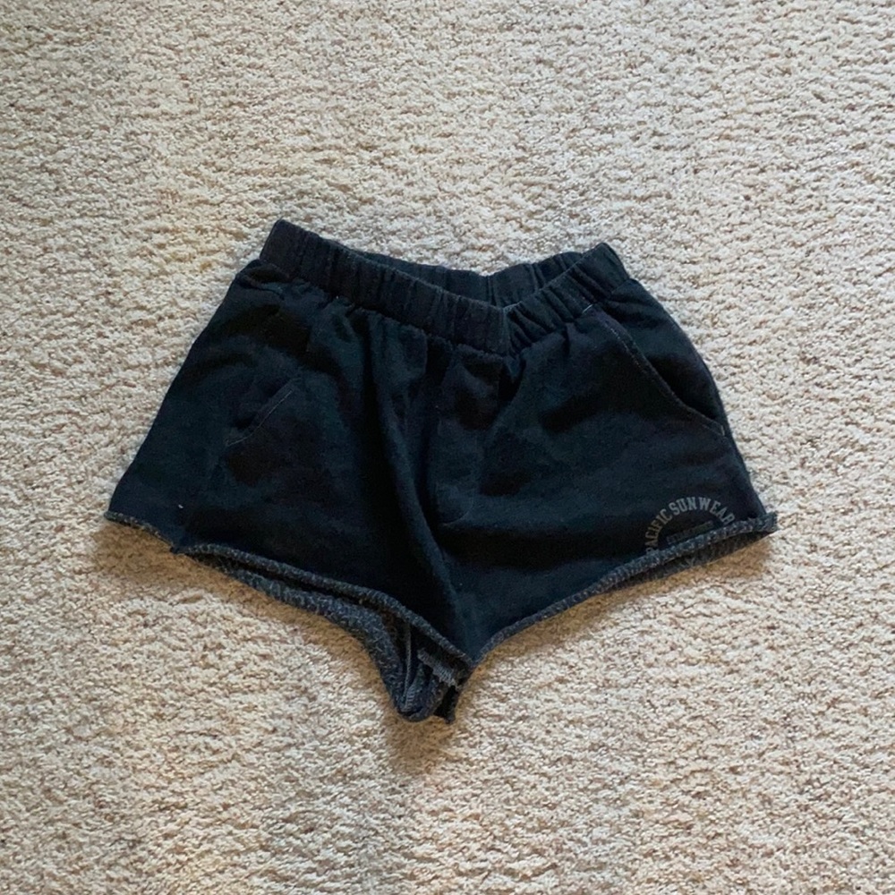 pacific sunwear new port beach print black shorts